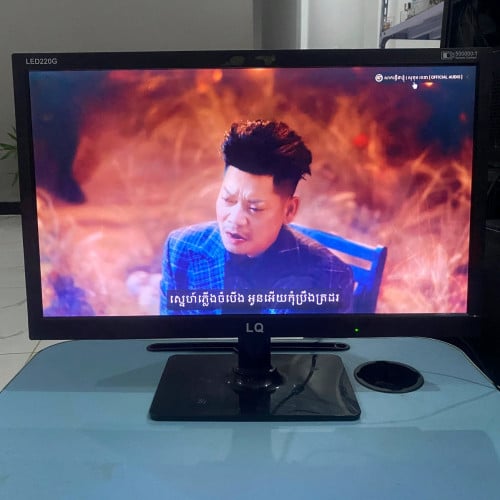 monitor 22" = 15$ (free VGA និង ដុំភ្លើង)