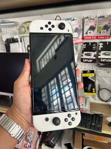 Nintendow switch oled 256gb JB