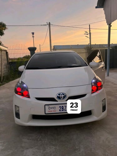 Prius 2011 full option 4 solar 2B