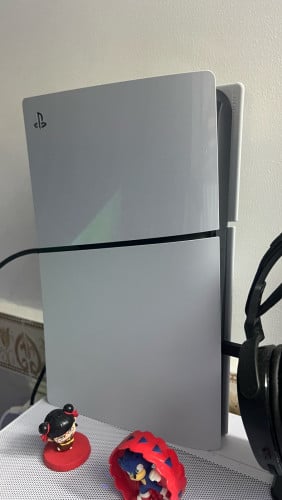 Ps5 1TB slim disc no jailbreak 99% conditionTelegram 078877856