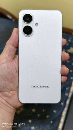 Tecno spark go 2 ស្អាត99%