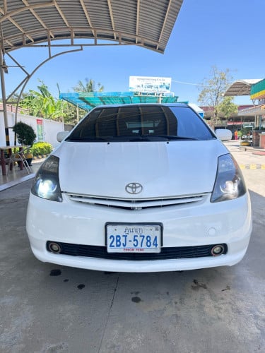 Toyata Prius 05 full ឡាន​ស្អាត​ ម៉ាស៊ីន​ប្រអប់​លេខ​ ជេីងក្រោមស្អាត​ 9500$ ទិញ​ដាច់​ វ៉ៃ​ដូរ​បាន