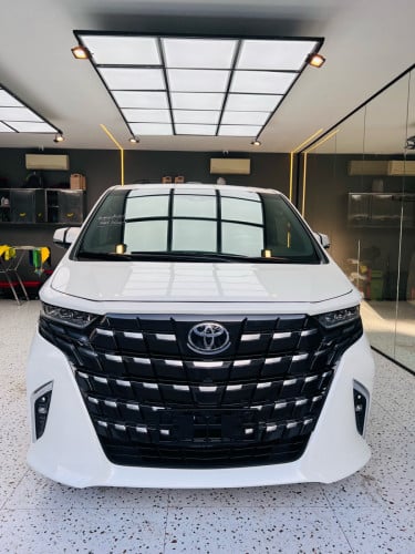 Toyota Alphard 2018 up 2025