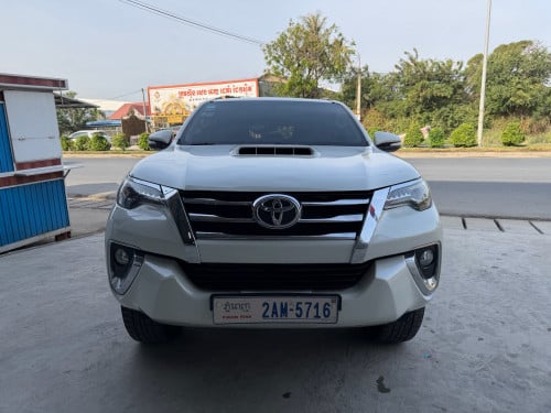 Toyota Fortuner 017 Full ម៉ាសុីនធំ