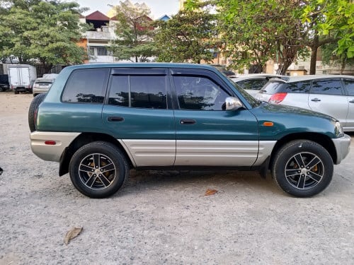 toyota rev4,ឆ្នាំ 1996 ប៉ុង១,ពណ៌បៃតងចាស់,ស្អាតបង,