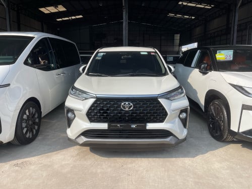 toyota VELOZ 2025 ម្ចាស់ដើមទីមួយទិញថ្មីក្រុមហ៊ុន ប្រើបាន 12000km ឡាននៅសាណុំទាំងអស់ដូចថ្មីខ្លាញ់គោ