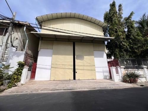 Warehouse For Rent At Boeung Trabek