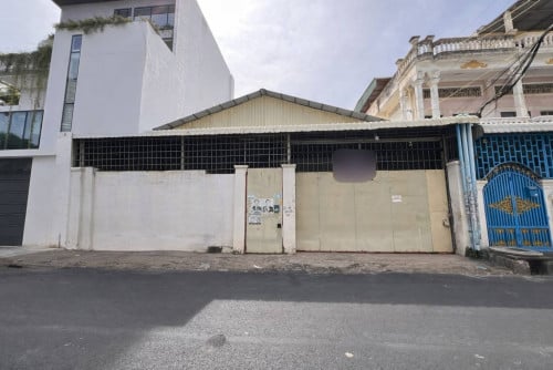 Warehouse For Rent Close To Toul Tompong
