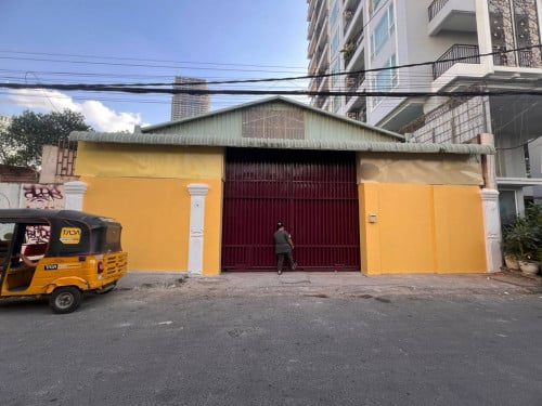 Warehouse For Rent In BKK3