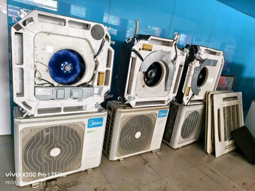 ម៉ាស៊ីនត្រជាក់លើកពីដាន