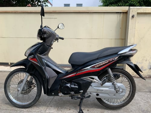 ម៉ូតូលក់​