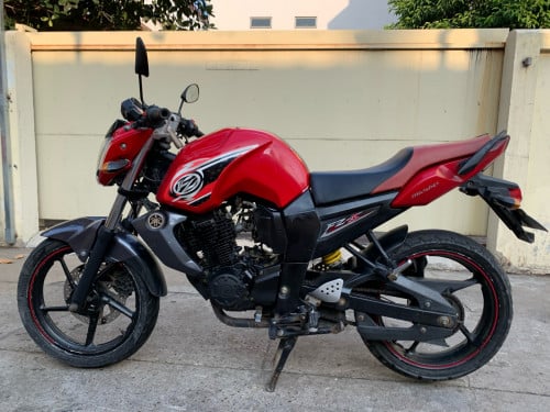 ម៉ូតូលក់​