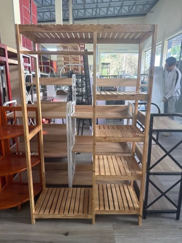 មានច្រេីន