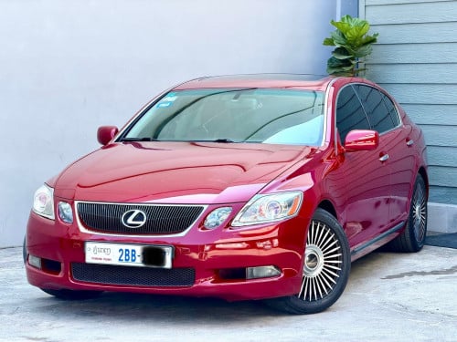 ឡានលក់ថ្មីណាស់​