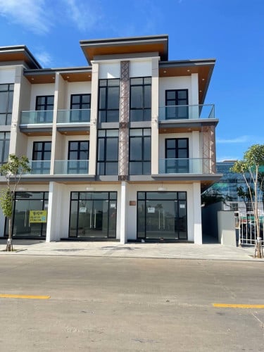 វីឡា2ជាប់គ្នាសំរាប់លក់នៅព្រែកលៀប