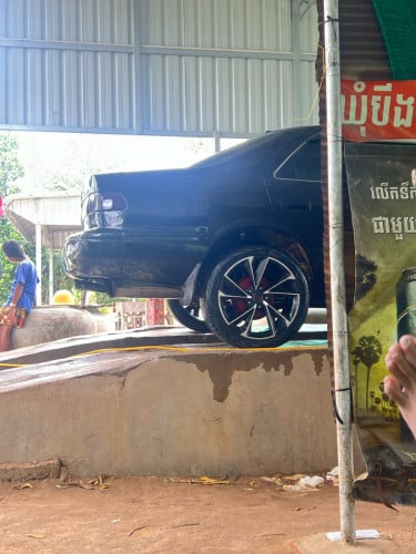 យ៉ាលេង 225 45 18 លក់