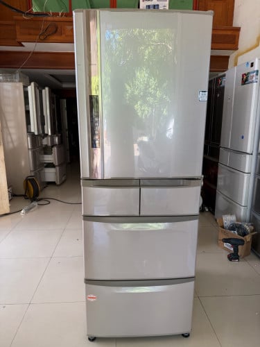 ទូទឹកកក ទ្វា5 ផលិតទឹកកក