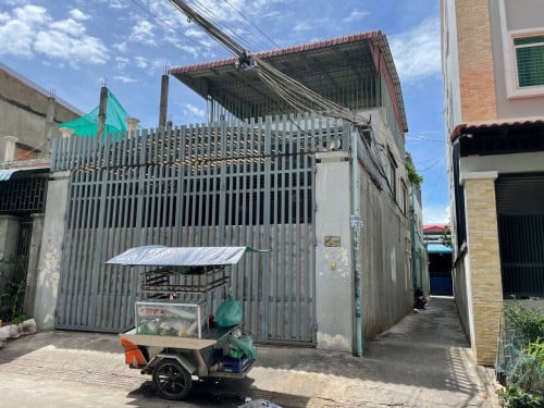 ផ្ទះសម្រាប់ជួល (House For Rent)