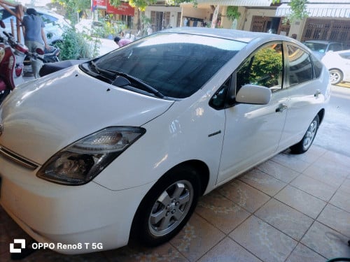 * Prius 2006 Full Option * អាគុយ ;  ABS ល្អ