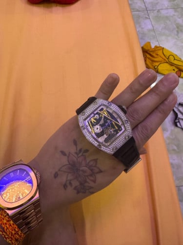 នាឡិកាRichard mill រូបpanda ដាំត្បូងសុះស្អាតខ្លាំងមុខតូចស្រីប្រុសពាក់បានដូចគ្នាខ្សែរទន់ស្រួលពាក់