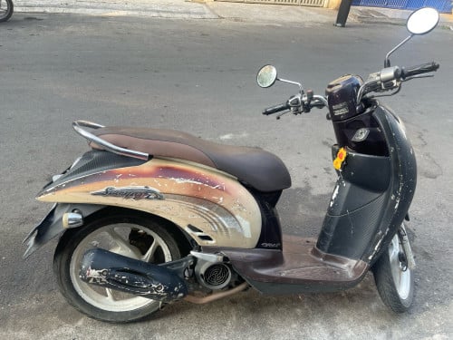 ម៉ូតូ SP លក់ ម៉ាសុីនស្អាតហាប់ ស្ទើរខោអាវ