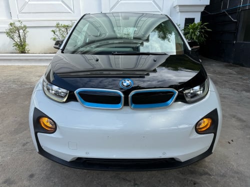 2015 BMW i3 សាក់ភ្លើង+ចាក់សាំង=241គីឡូម៉ែត្រ