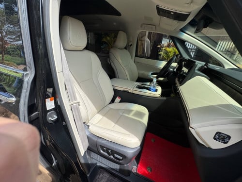 2025 Lexus LM350h(雷克薩斯 LM350H2025)