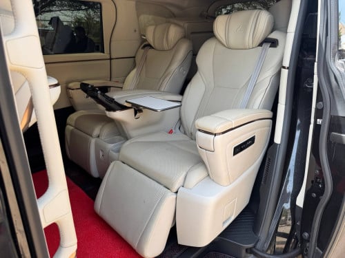 2025 Lexus LM350h(雷克薩斯 LM350H2025)