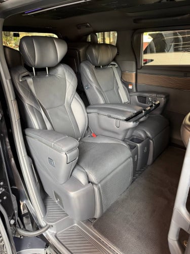 Alphard 2024