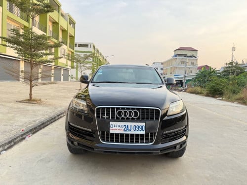 Audi Q7 2008 សាំង
