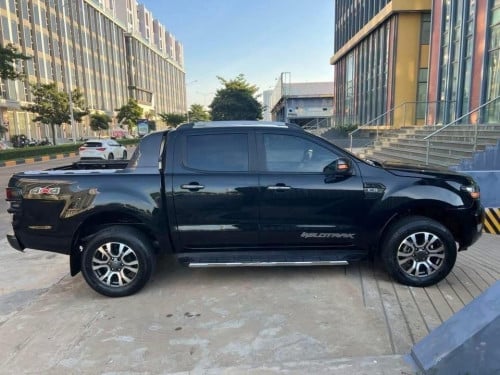 Ford Ranger Wiltrak 2017 P2 Auto កាប់ពឍិតាស់ ឆ្វេងហ្សុីនក្រុមហ៊ុនថ្មីណាស់