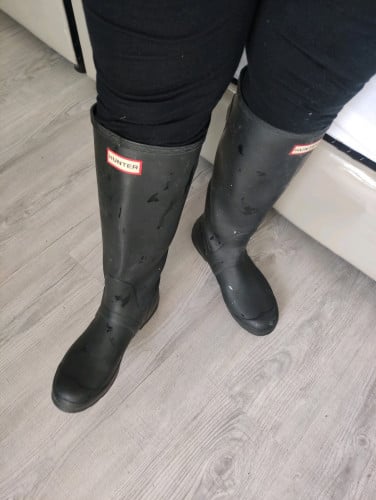 Genuine Hunters boots. American import. Classic edition well sought after.