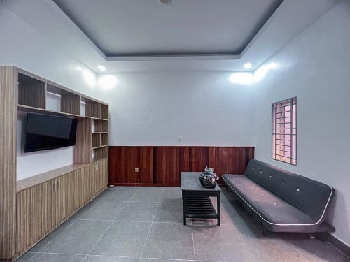 Ground floor 1 bedroom for rent near Bassac Lane