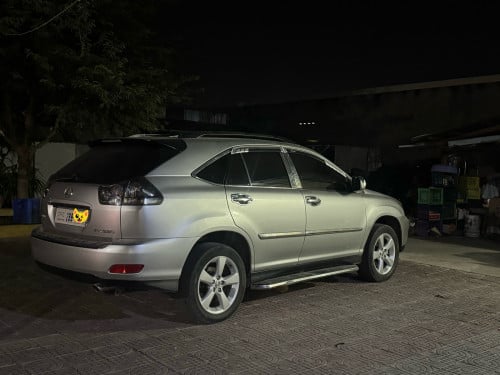 Lexus 330 05 ប៉ុង​1