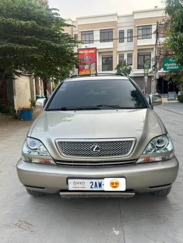 Lexus rx300 - 2002 P2 full option  coach edition​ឡានថ្មី​