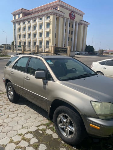 Luxes RX300 2002 full option