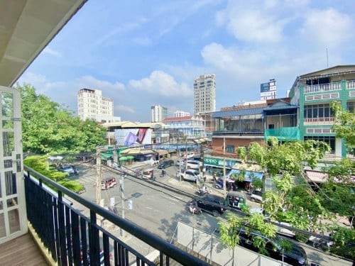 N434 | Bright and Clean 1 Bedroom in TTP Area For Rent