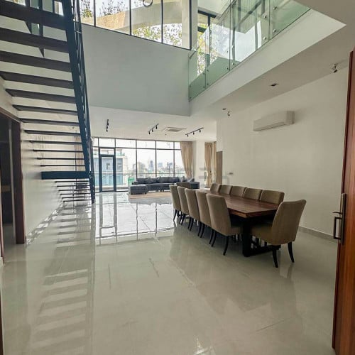 NEWLY PENTHOUSE WITH PRIVATE GARDEN  IN BKK1