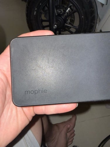 Power bank 10000mah មានជេីងac និងខ្សlightning 1 ប៉ុន្ដែខូចថែមtype c c