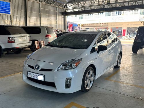 PRIUS 2010 For Rent /出租