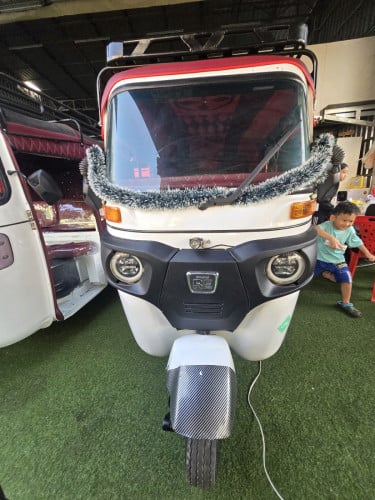 Re bajaj2021លក់