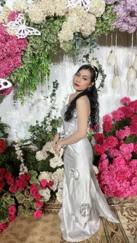 Resell រ៉ូបស្លៀកបានពីដងមានប៉ុងស្រាប់អាចបញ្ចេញបញ្ចូលបាន