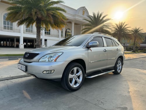 Rx330 05 ប៉ុង​1 ឡានស្អាត