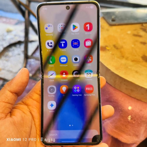 SAMSUNG Galaxy zflip4 5G