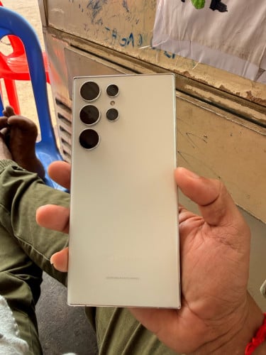 Samsung S23 ultra សាណុំជាំពីកំណើត