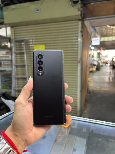 Samsung ZFold3 256G Ram12G Sim2 Global ខូចអេក្រង់ក្នុងស្ទើរតួរតិច