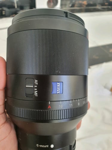 Sony zeiss 50mm f/1.4 L Full fram  តម្លៃចចាបាន