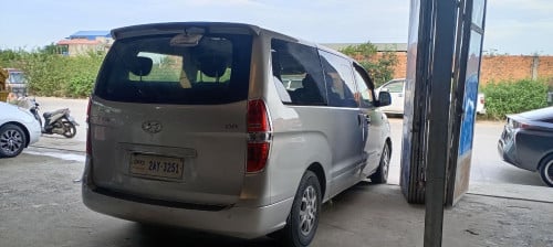 Starex CVX 2008 haft full