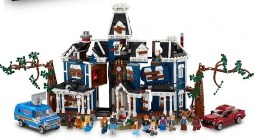 The Creel House Lego set