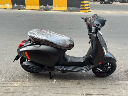 VESPA SPRINTសេរី2024